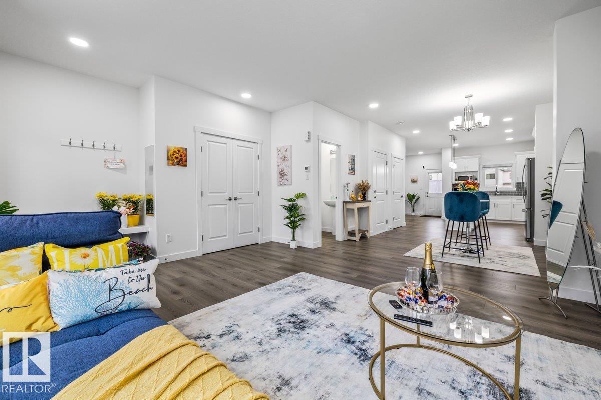9307 221 ST NW - 7