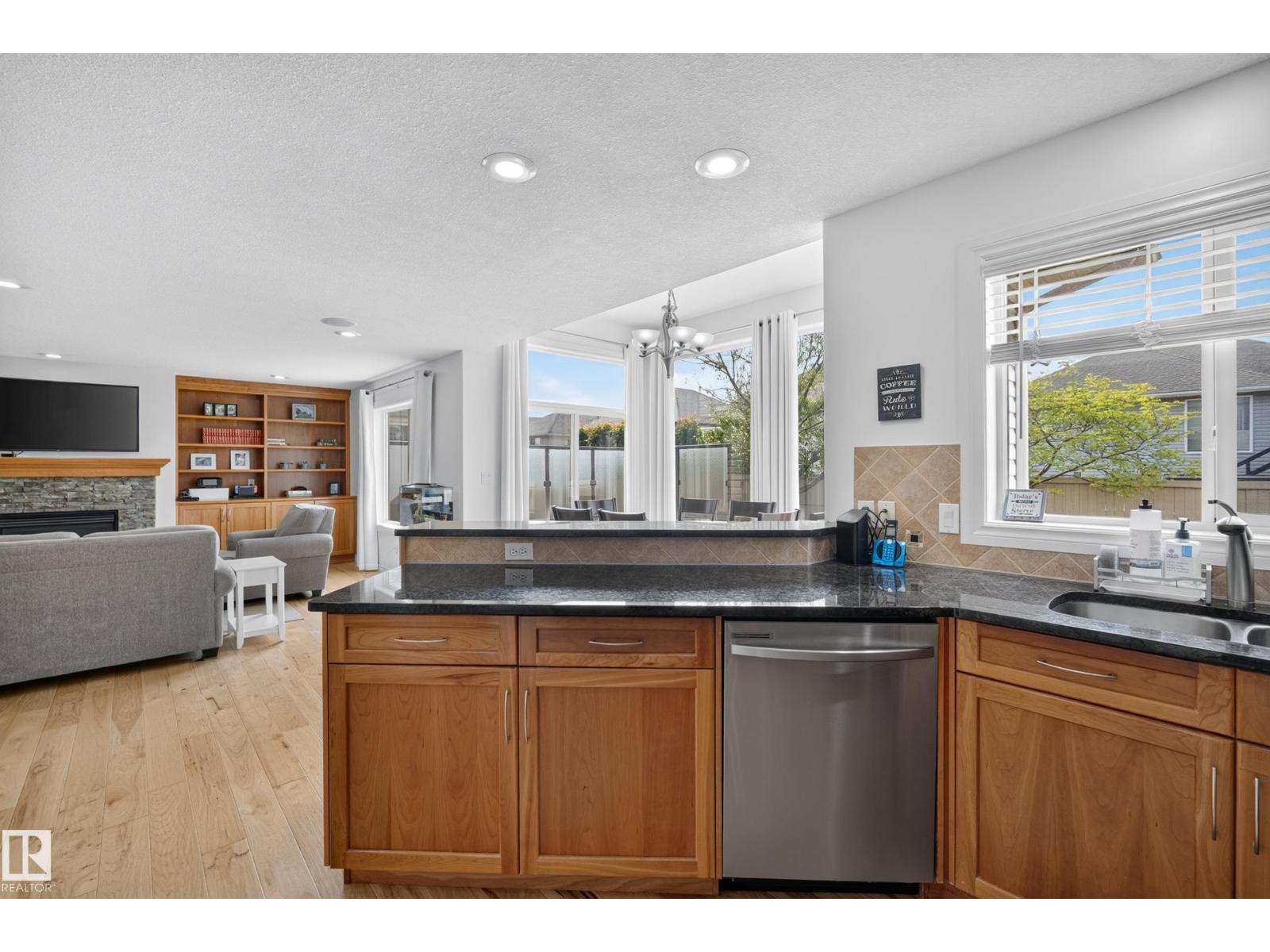 101 RIDGEBROOK CL — photo 12