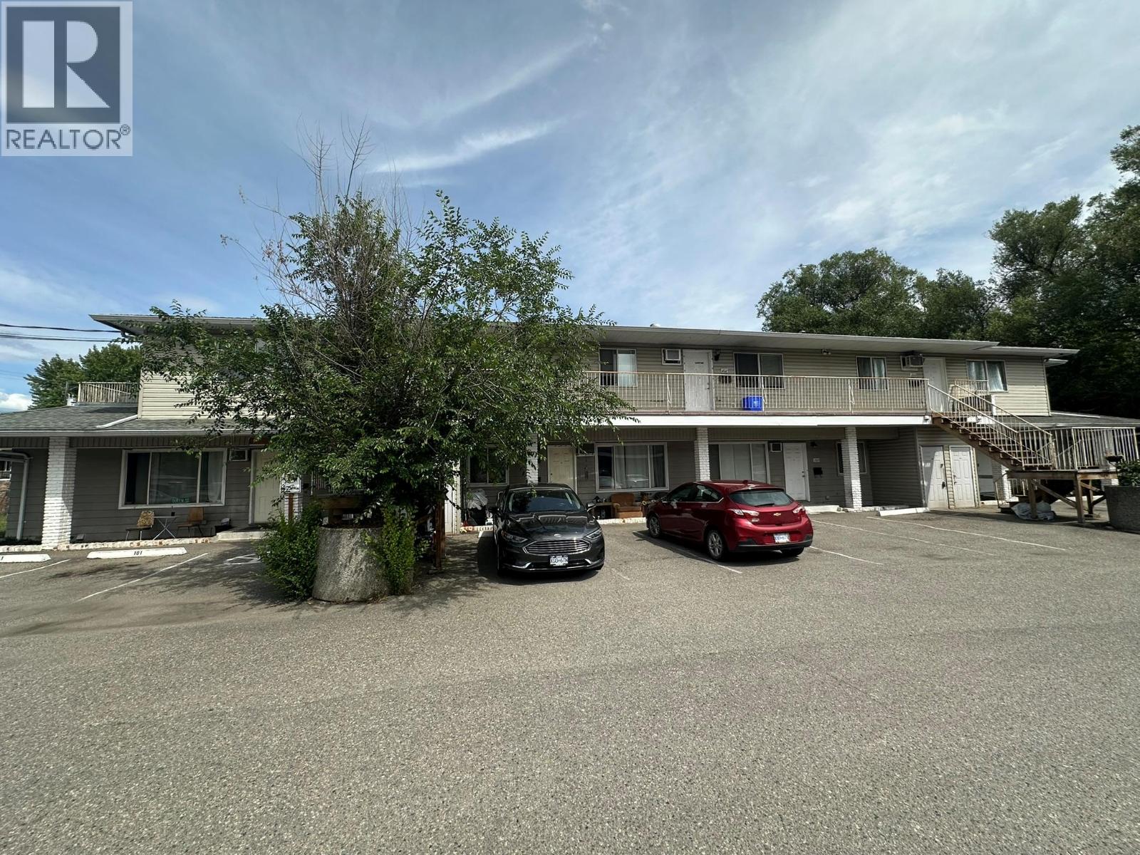 3710-3712 24 Avenue - 9