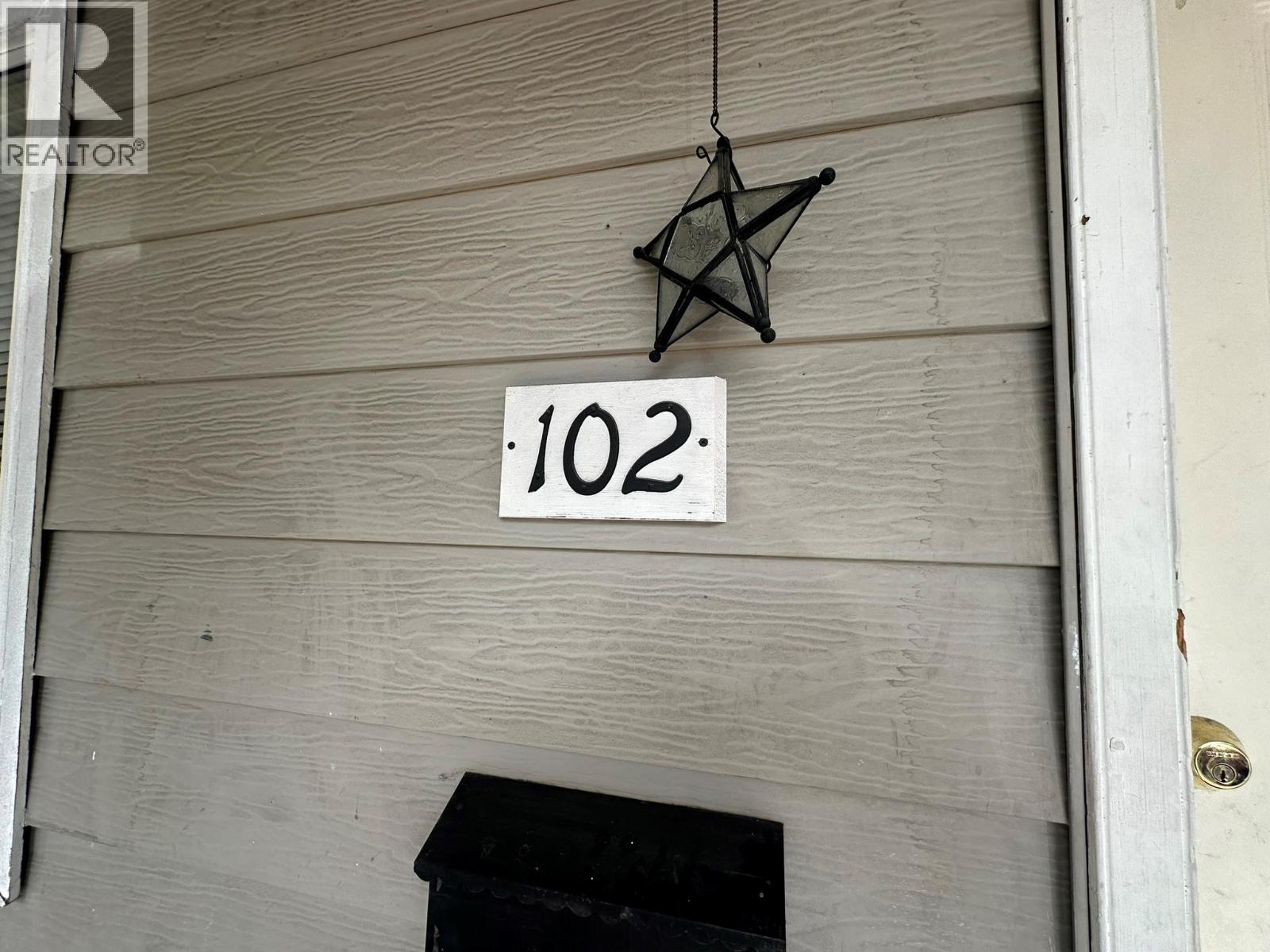3710-3712 24 Avenue - 26