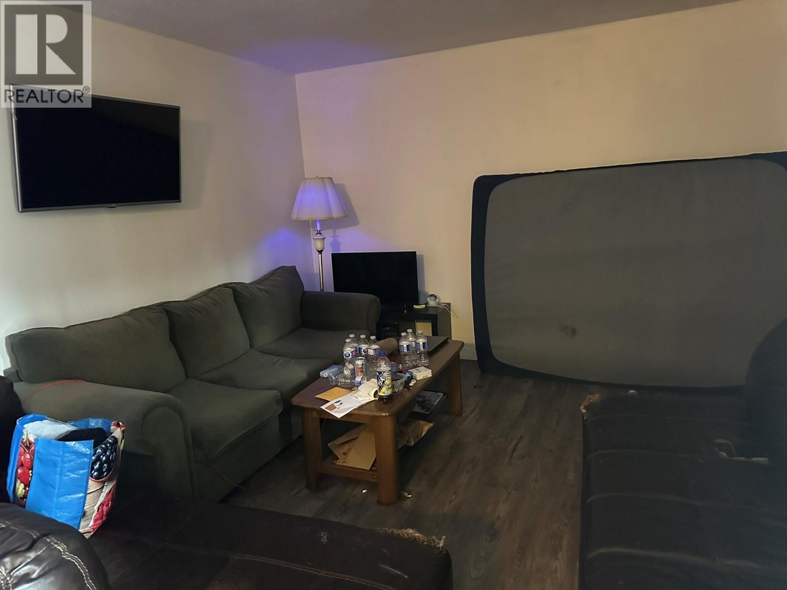 3710-3712 24 Avenue - 38