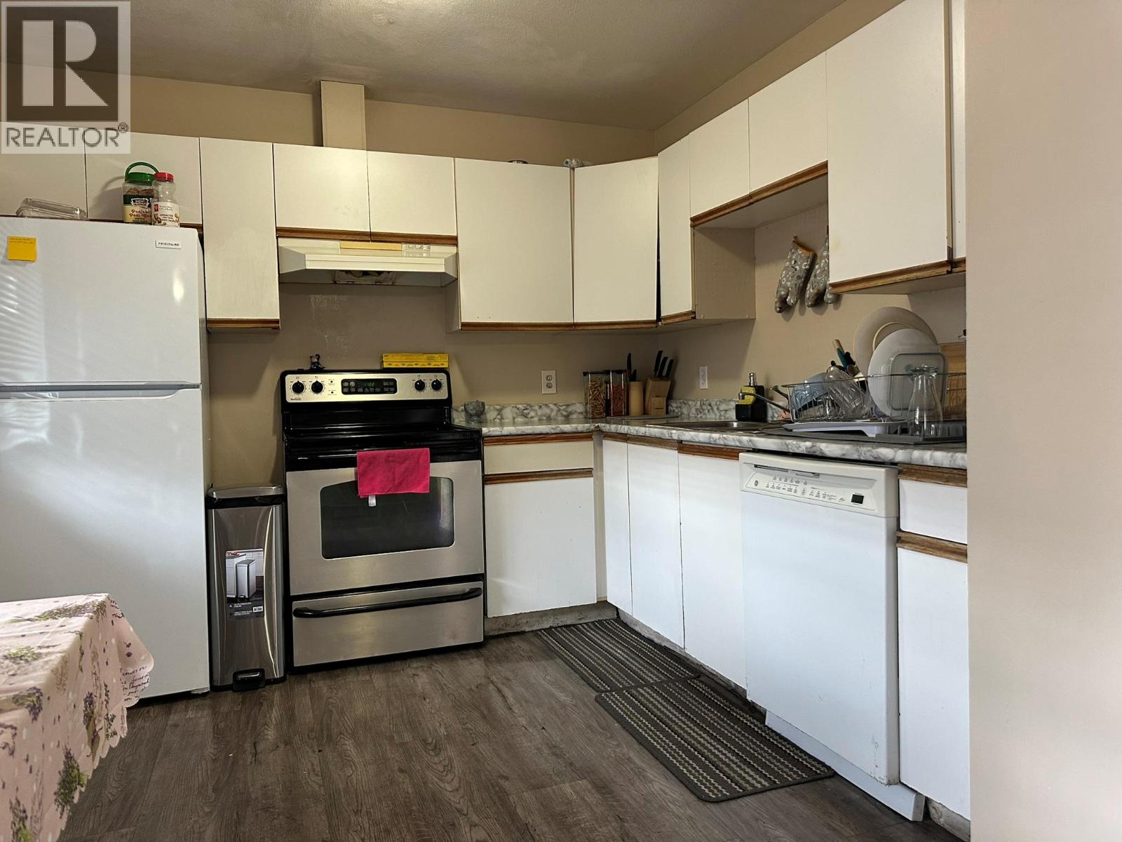 3710-3712 24 Avenue - 61