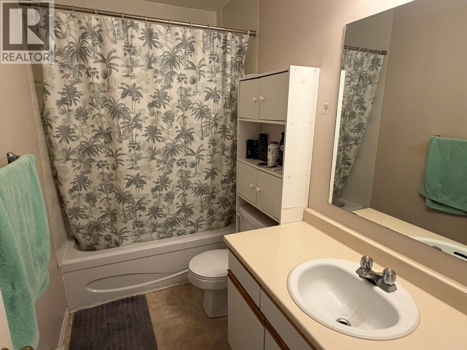 3710-3712 24 Avenue - 77