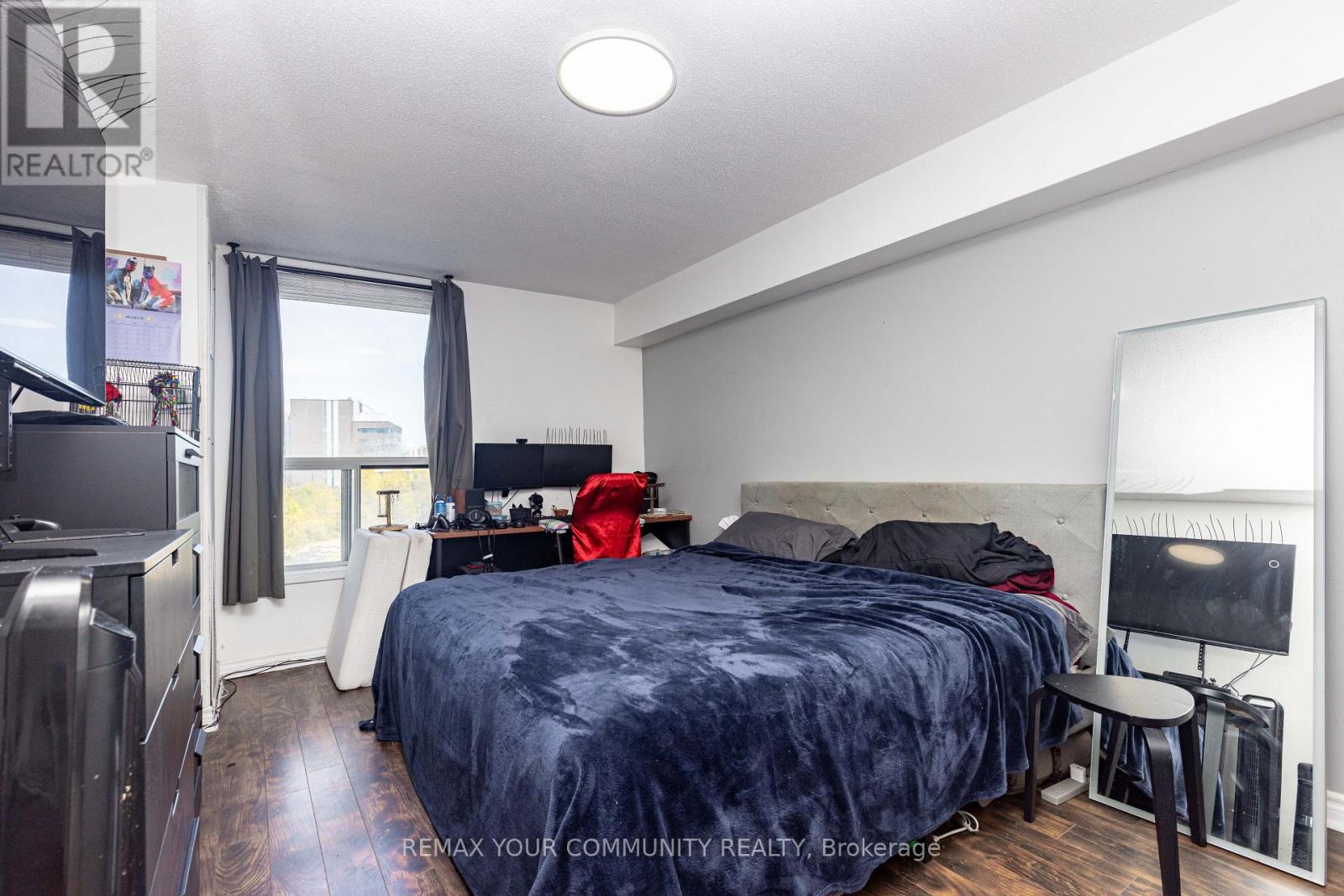 #708 85 EMMETT AVENUE - 11