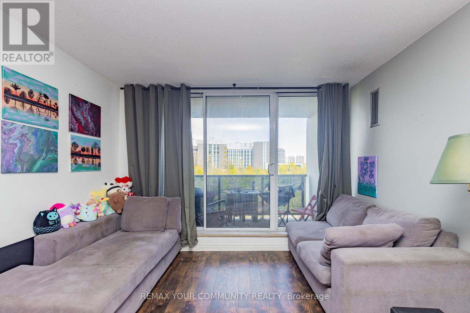 #708 85 EMMETT AVENUE - 6