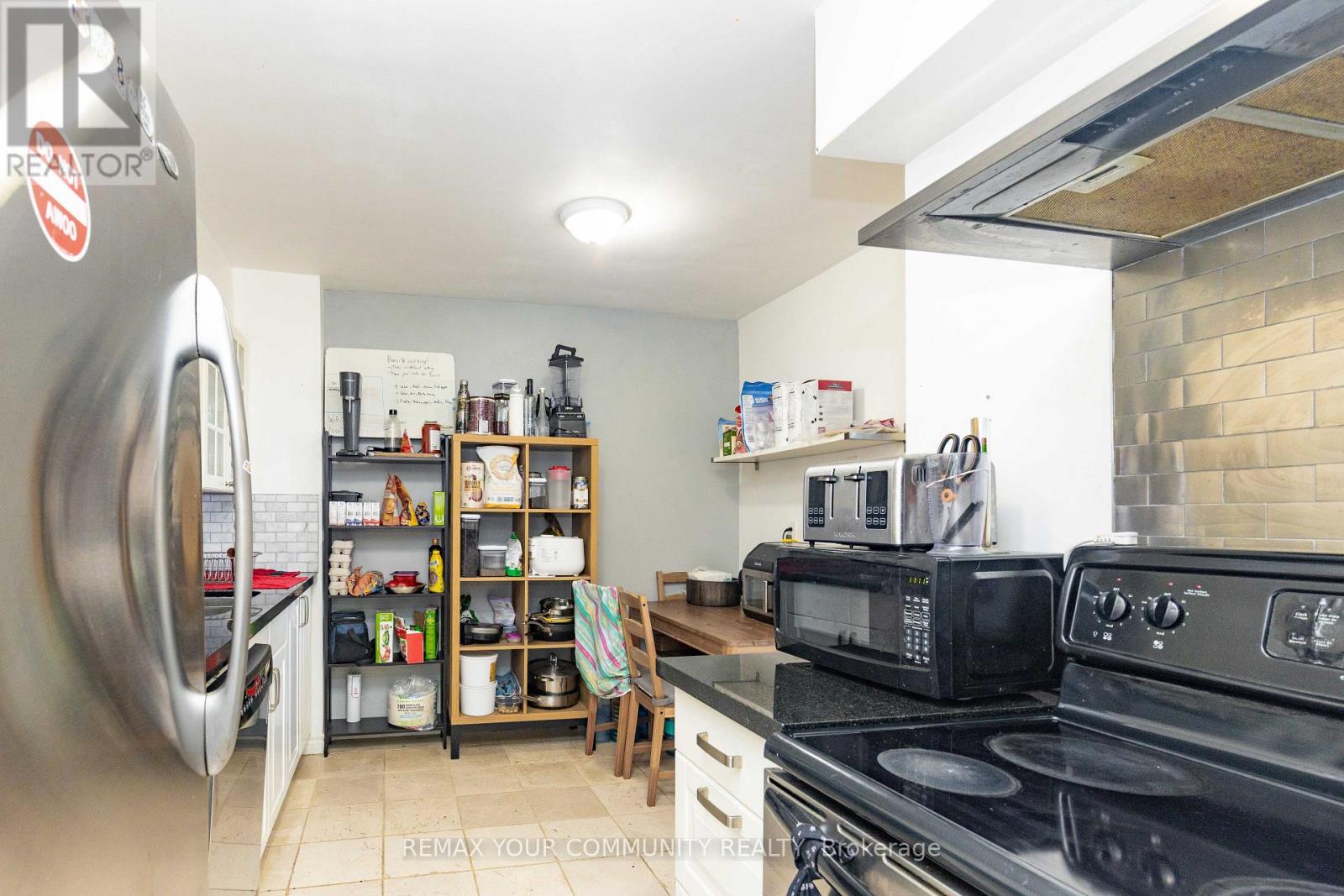 #708 85 EMMETT AVENUE - 9