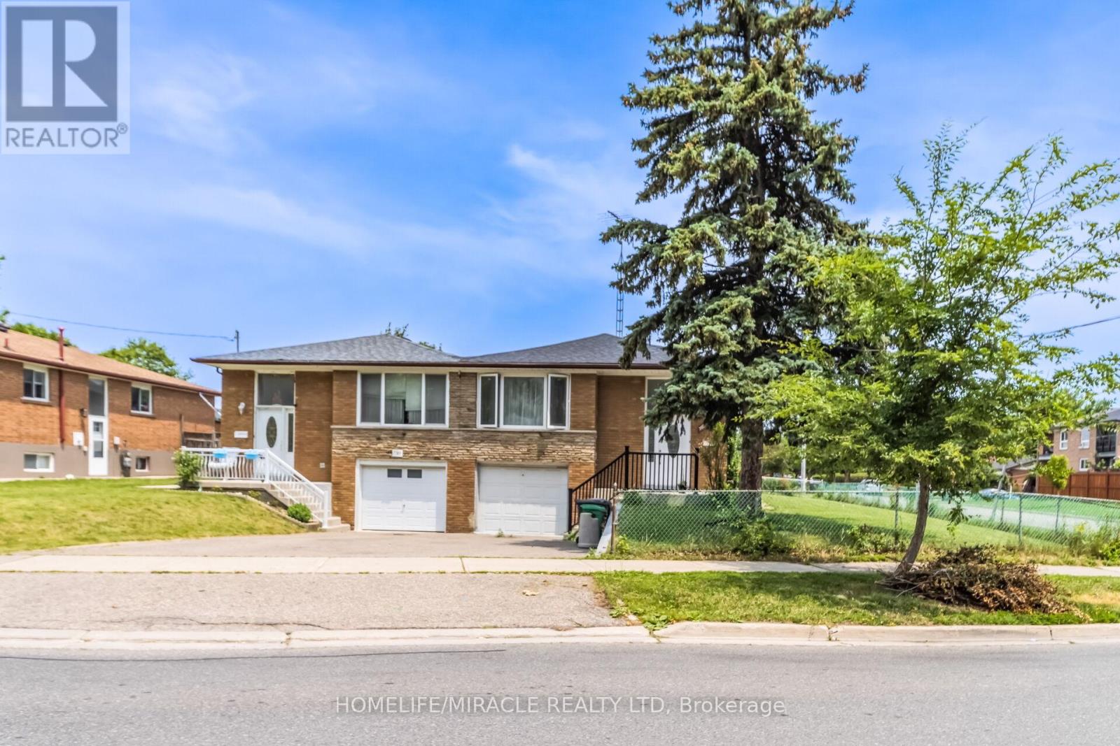7187 DARCEL AVENUE - 1