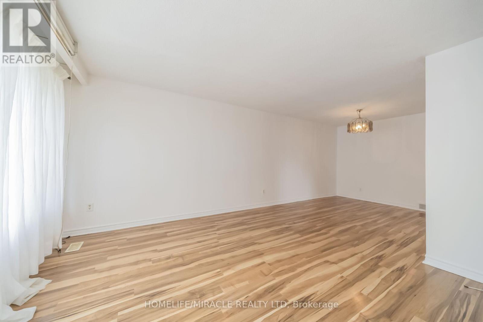7187 DARCEL AVENUE - 10