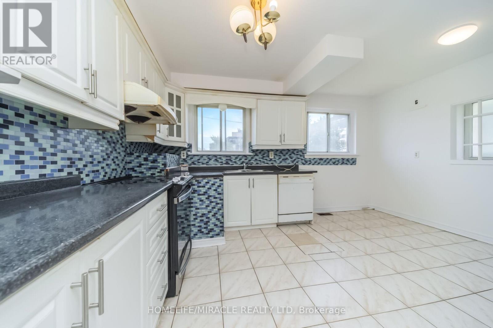 7187 DARCEL AVENUE - 15