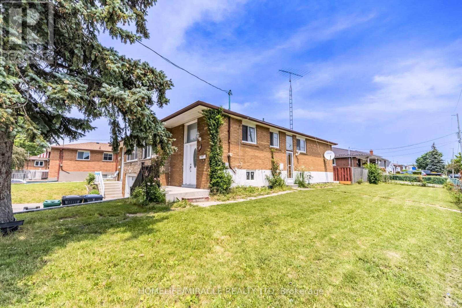 7187 DARCEL AVENUE - 5