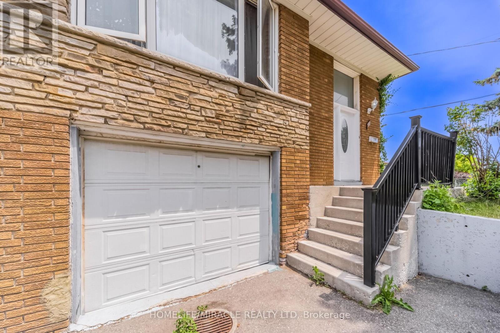 7187 DARCEL AVENUE - 6