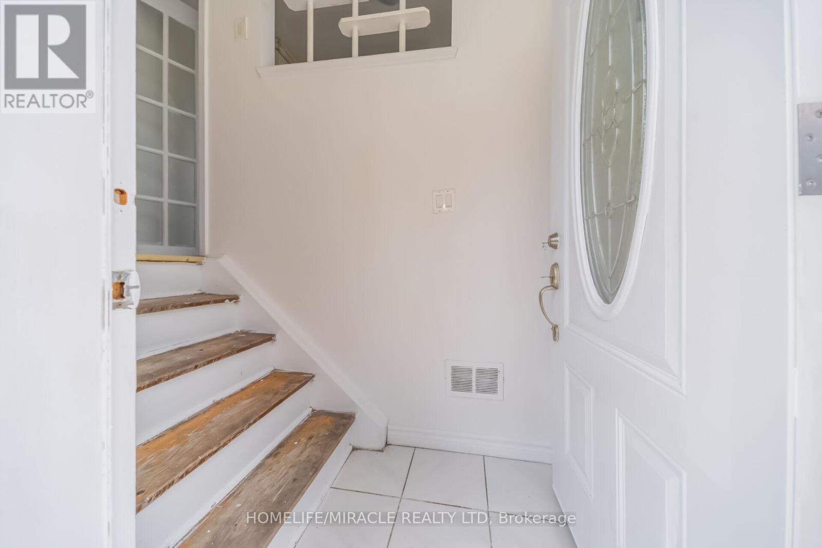 7187 DARCEL AVENUE - 8