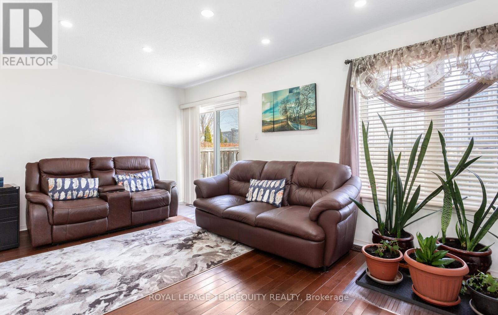 490 ORANGE WALK CRESCENT - 17