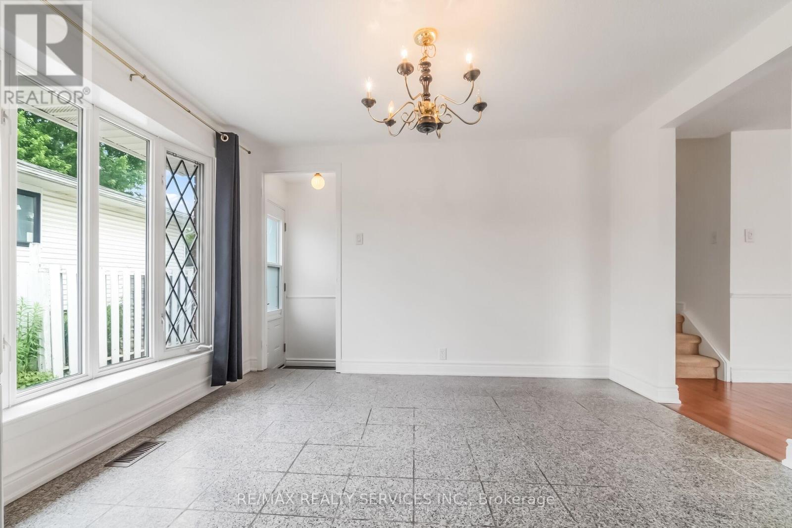 1259 ERNEST AVENUE - 7