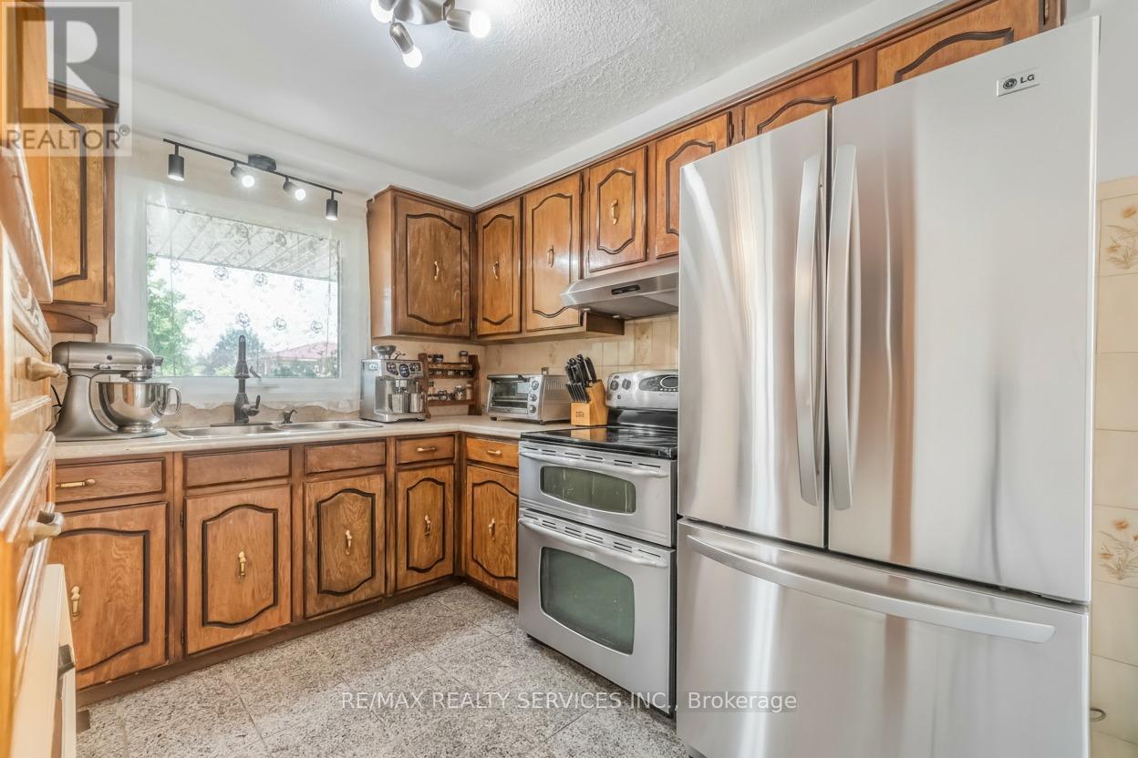 1259 ERNEST AVENUE - 16