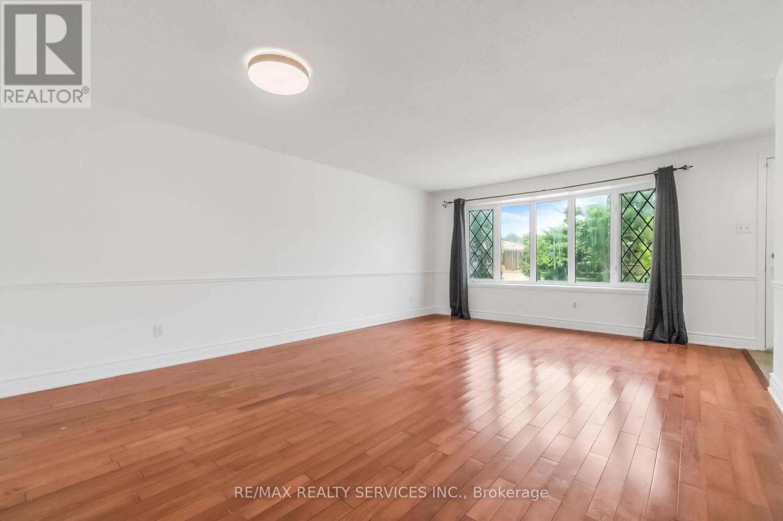 1259 ERNEST AVENUE - 8