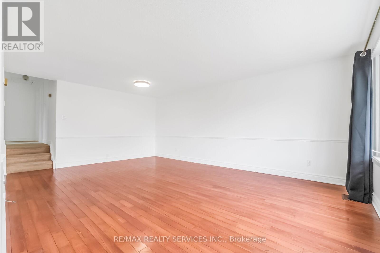 1259 ERNEST AVENUE - 9