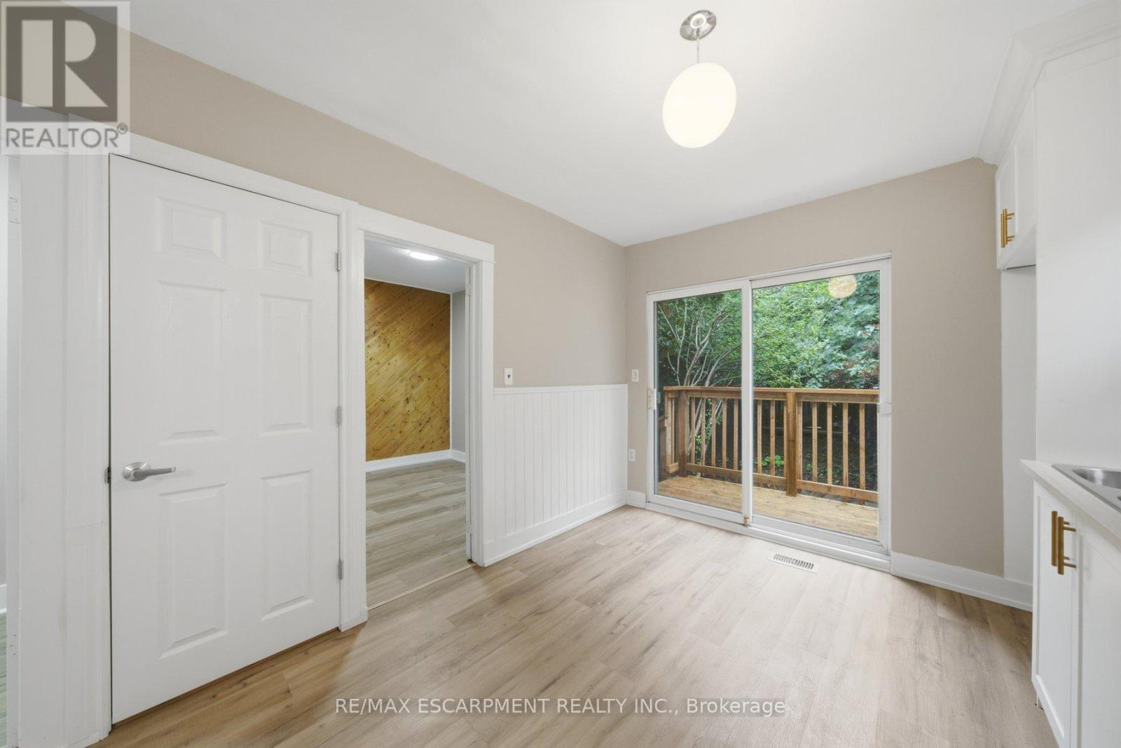 81 CAMBRIDGE AVENUE - 13