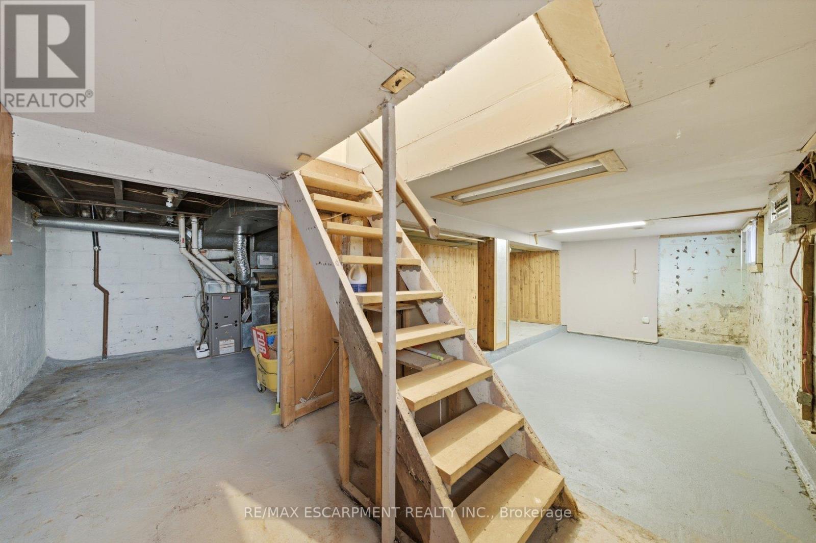 81 CAMBRIDGE AVENUE - 19