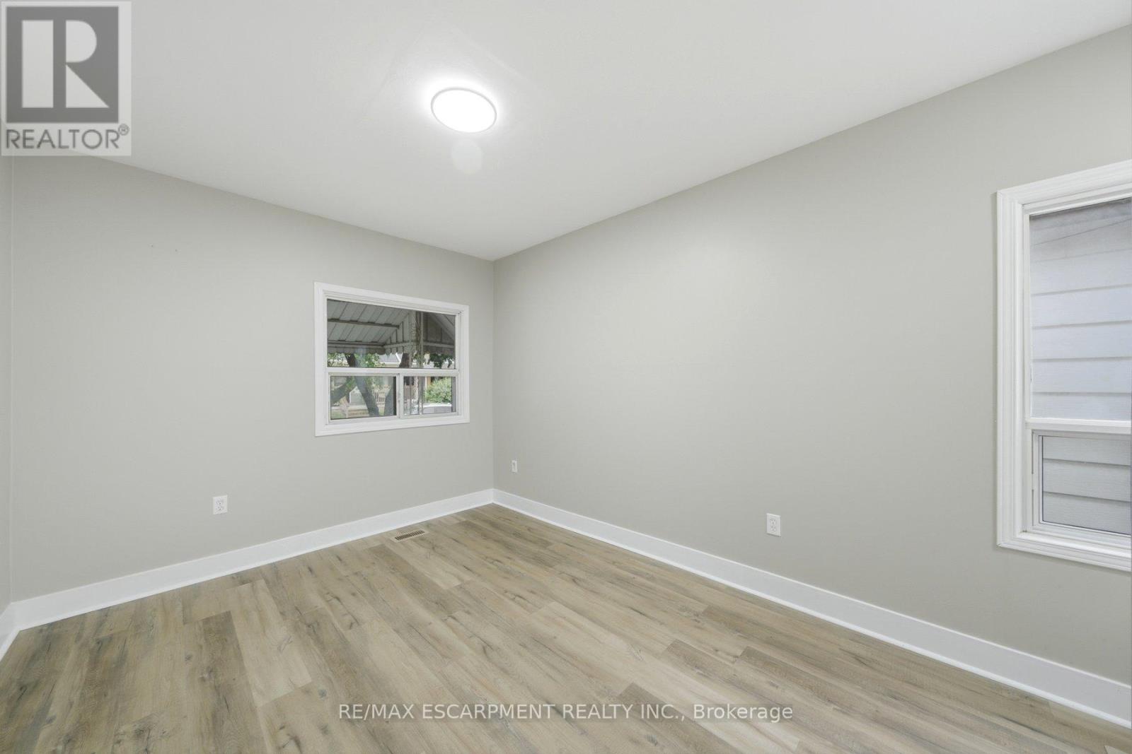 81 CAMBRIDGE AVENUE - 7