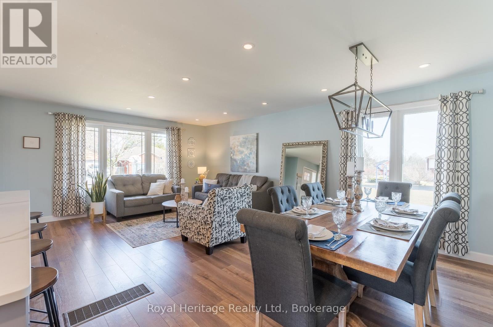 25 HEWSON DRIVE - 11
