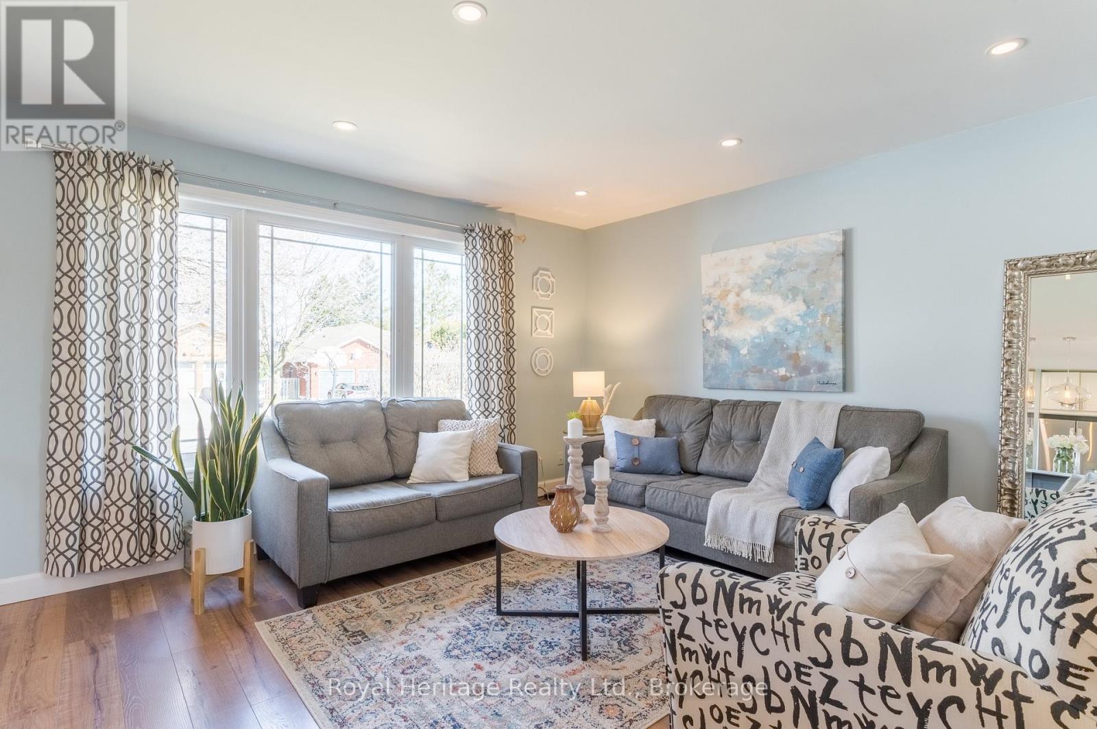 25 HEWSON DRIVE - 17