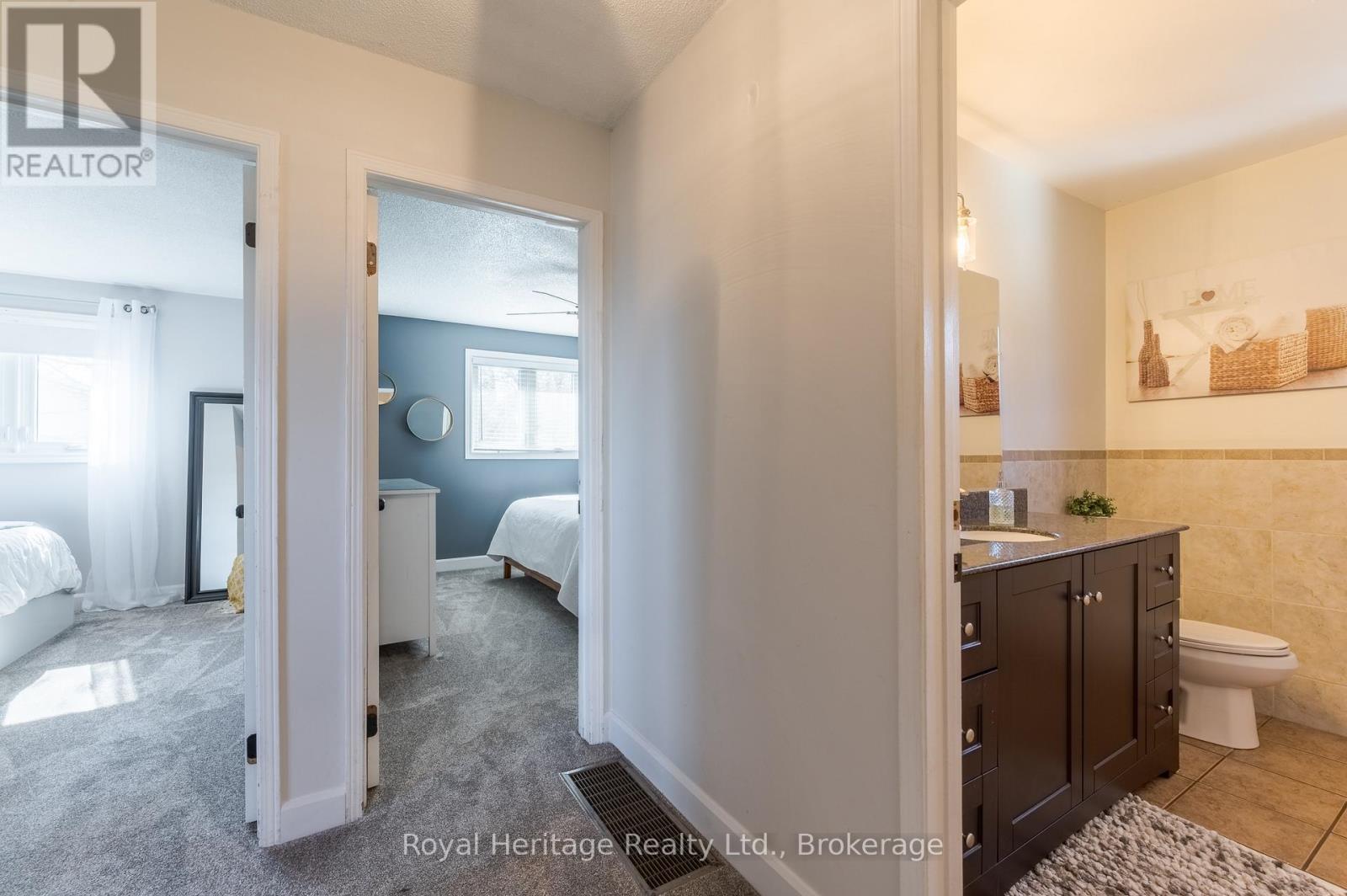 25 HEWSON DRIVE - 20