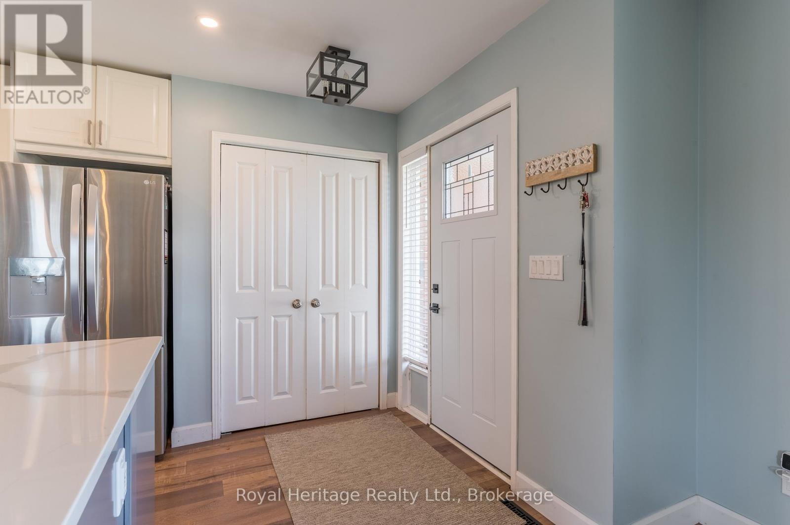 25 HEWSON DRIVE - 18