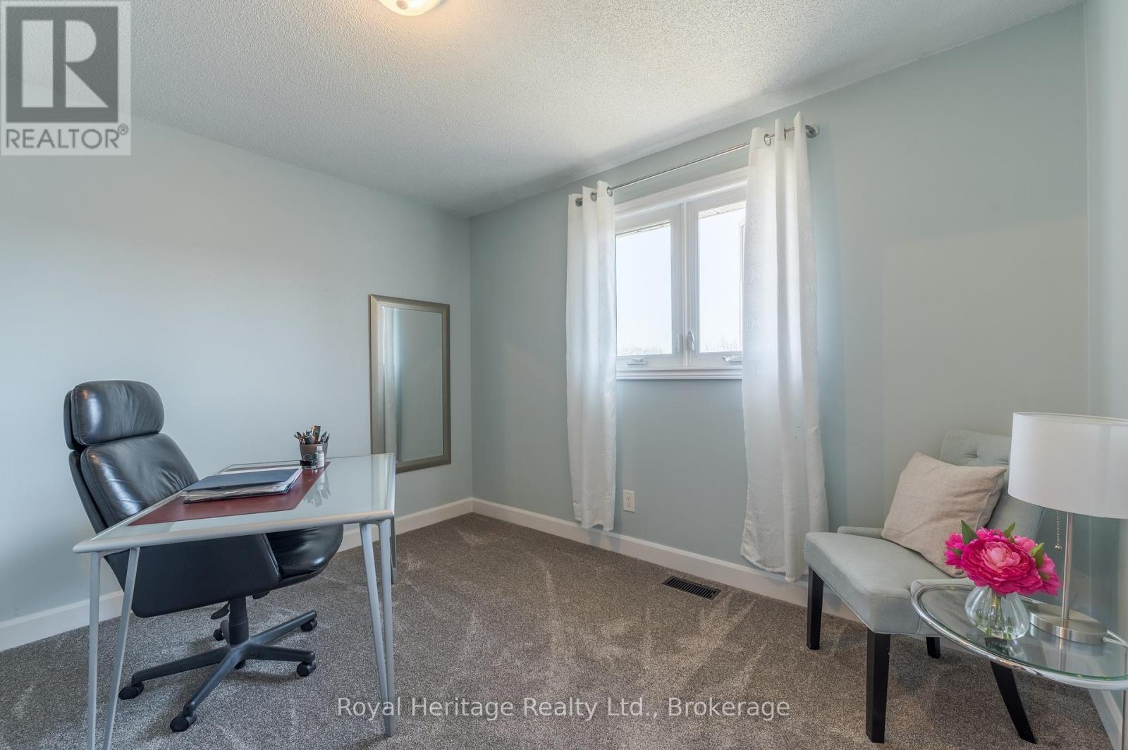 25 HEWSON DRIVE - 25