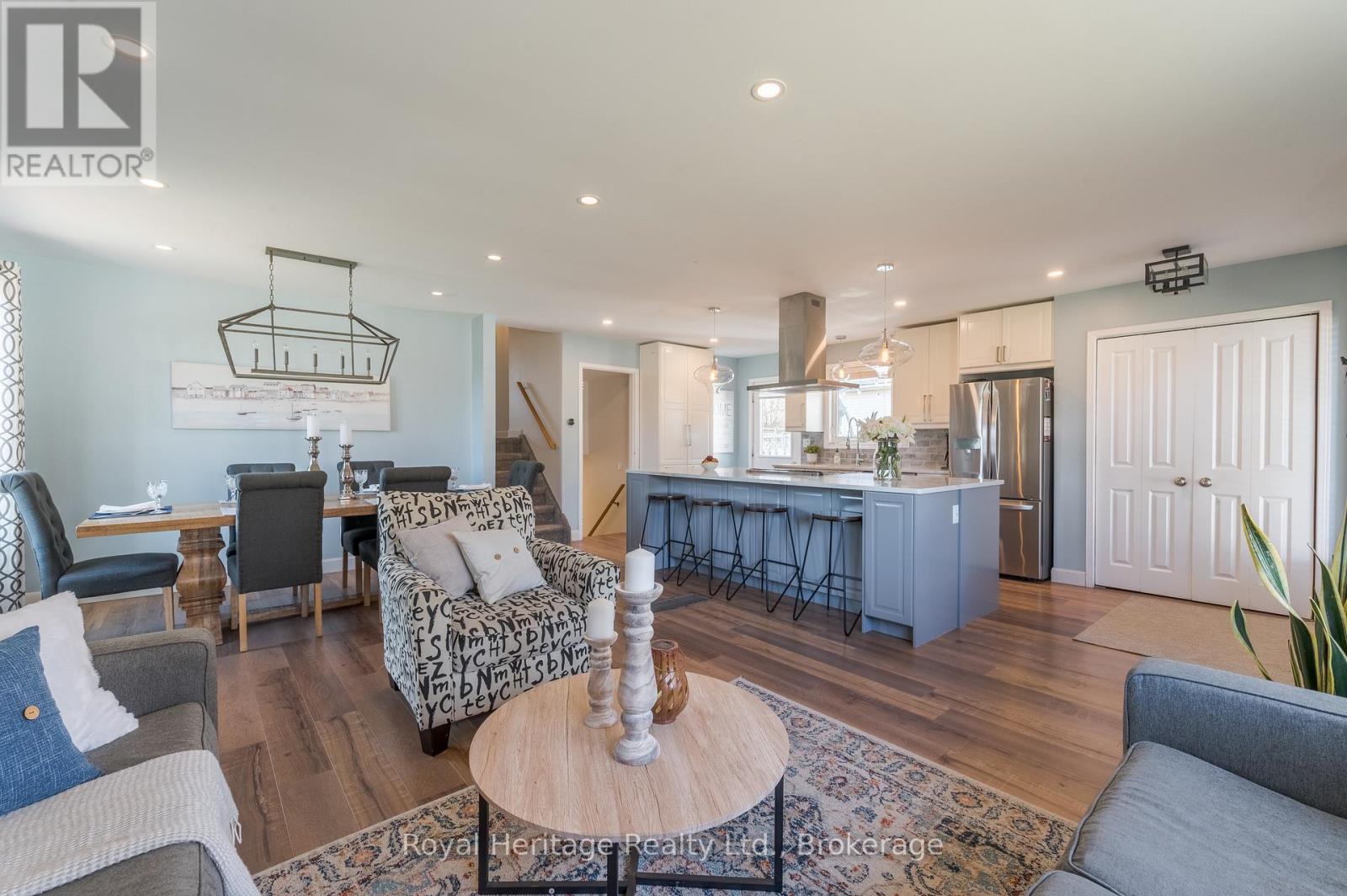 25 HEWSON DRIVE - 4