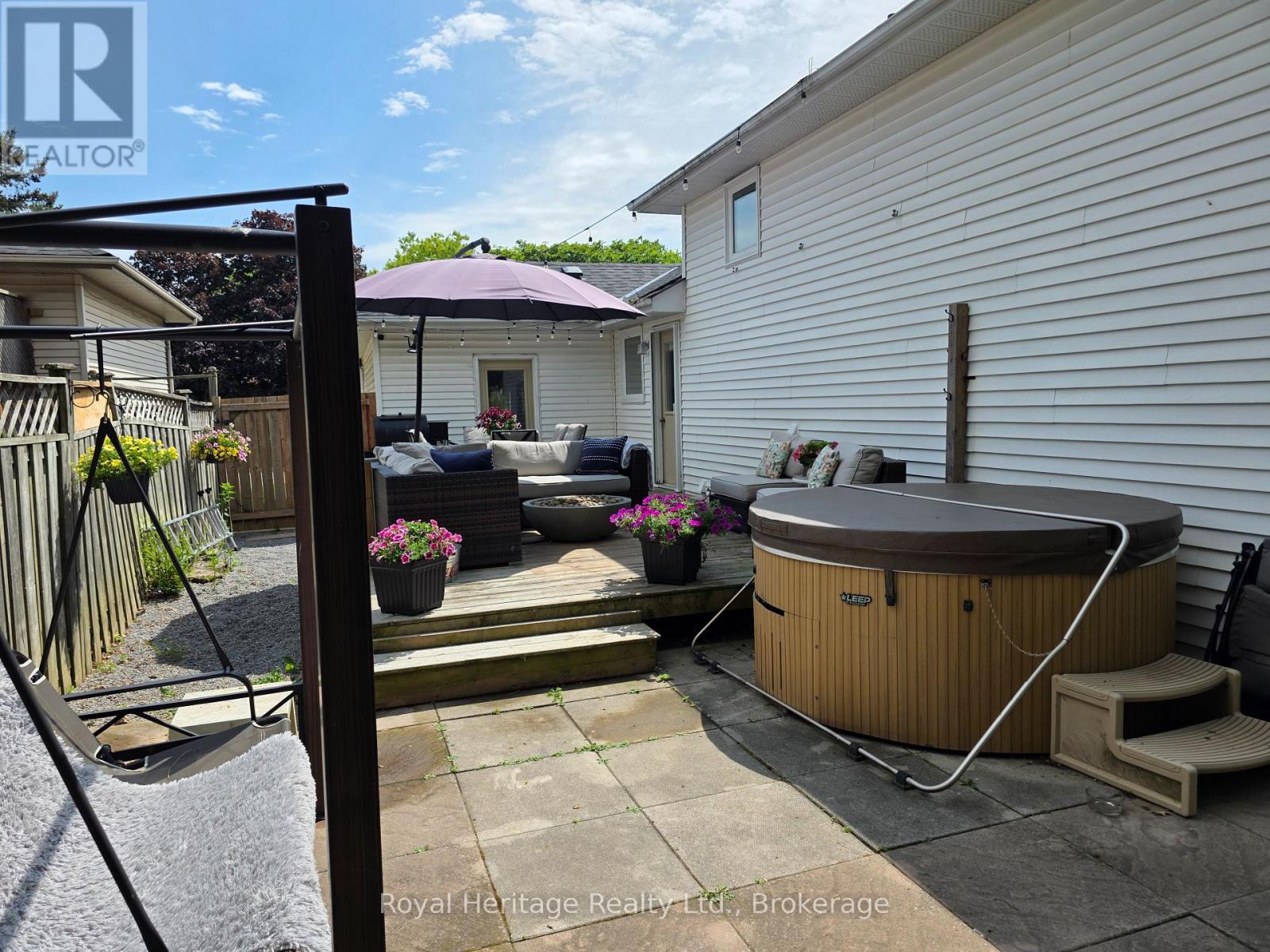 25 HEWSON DRIVE - 41