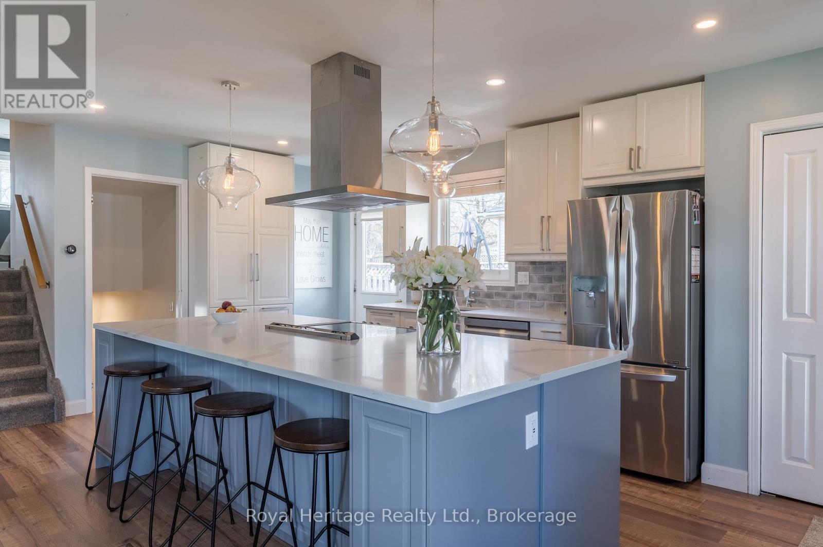 25 HEWSON DRIVE - 7