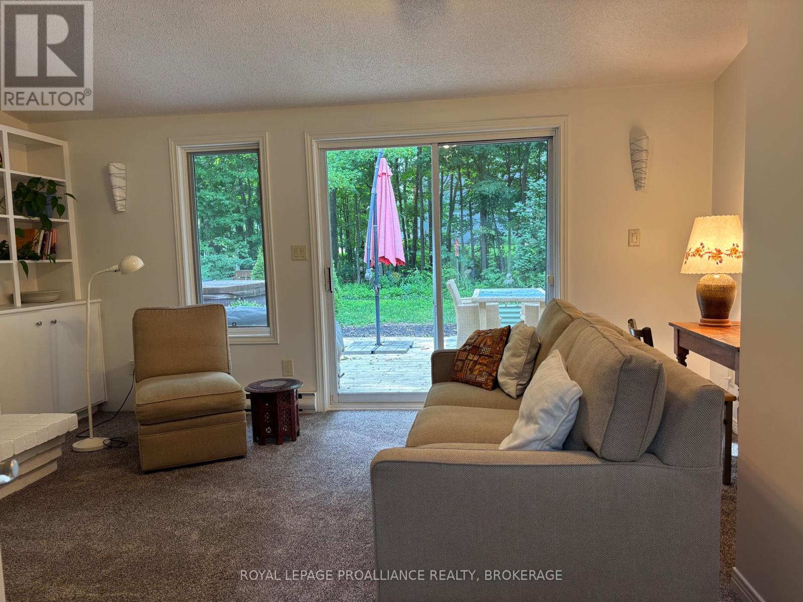 27 RIVERSIDE DRIVE - 6