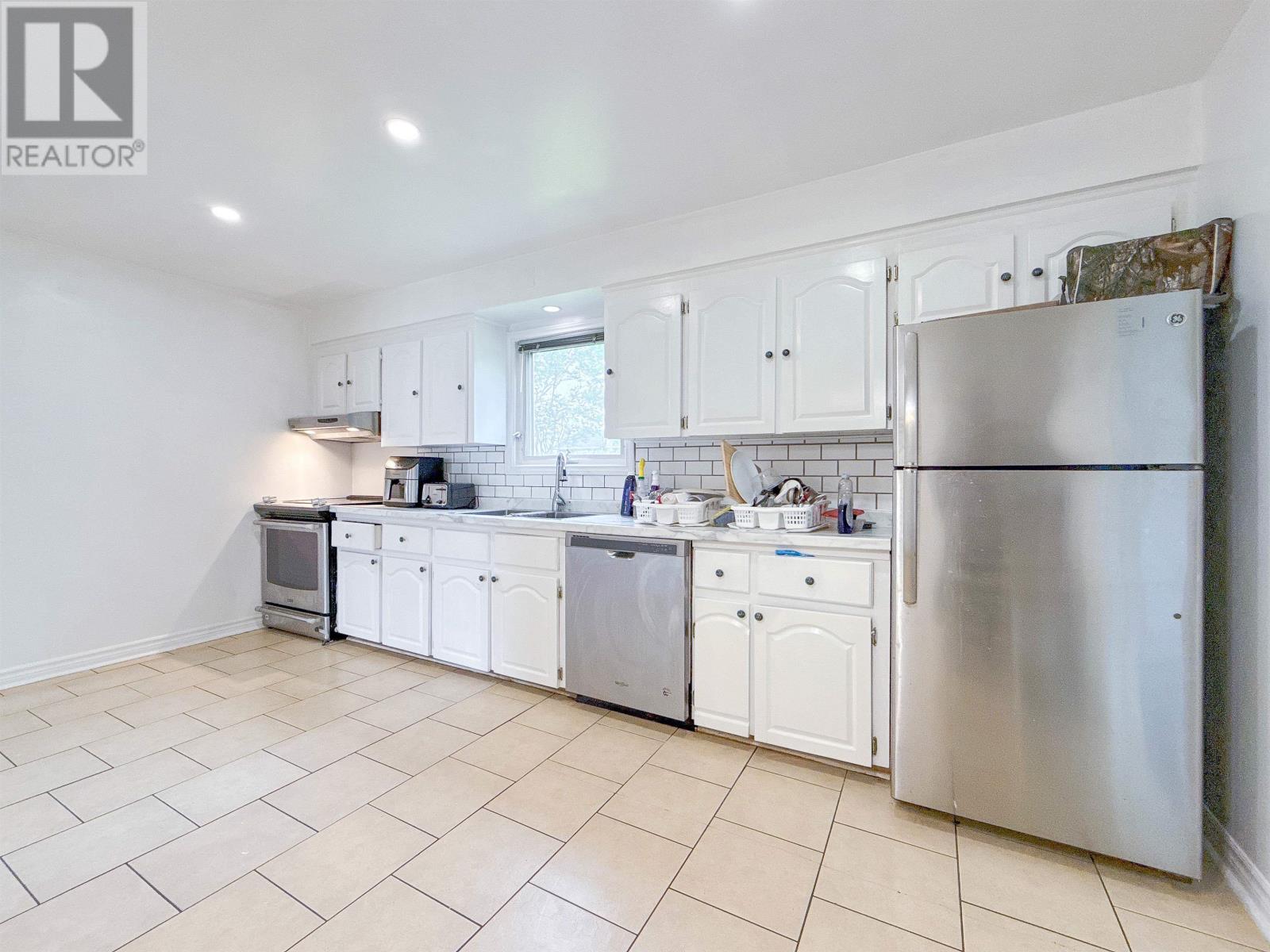 131 Bunbury Road - 10
