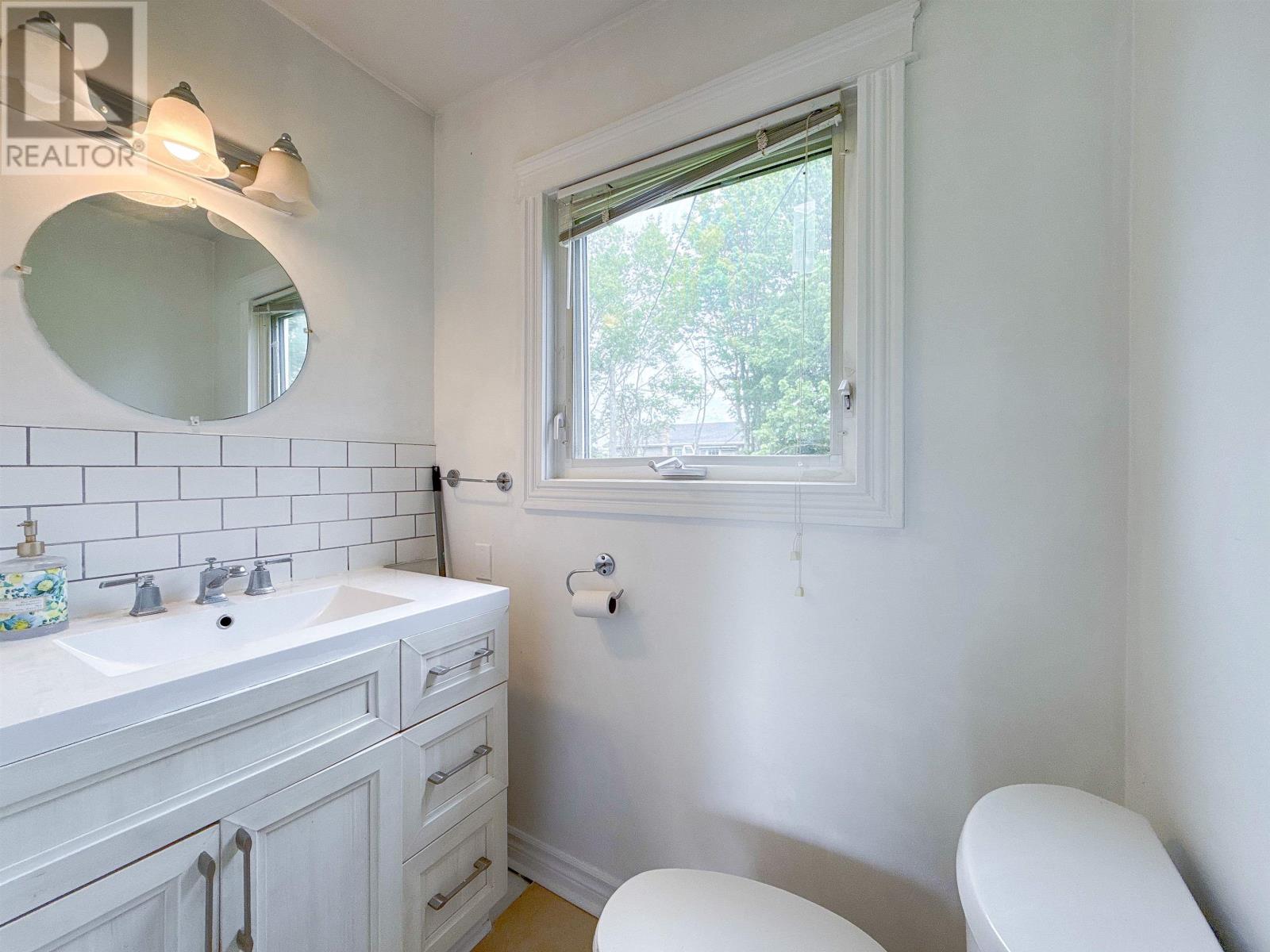 131 Bunbury Road - 13