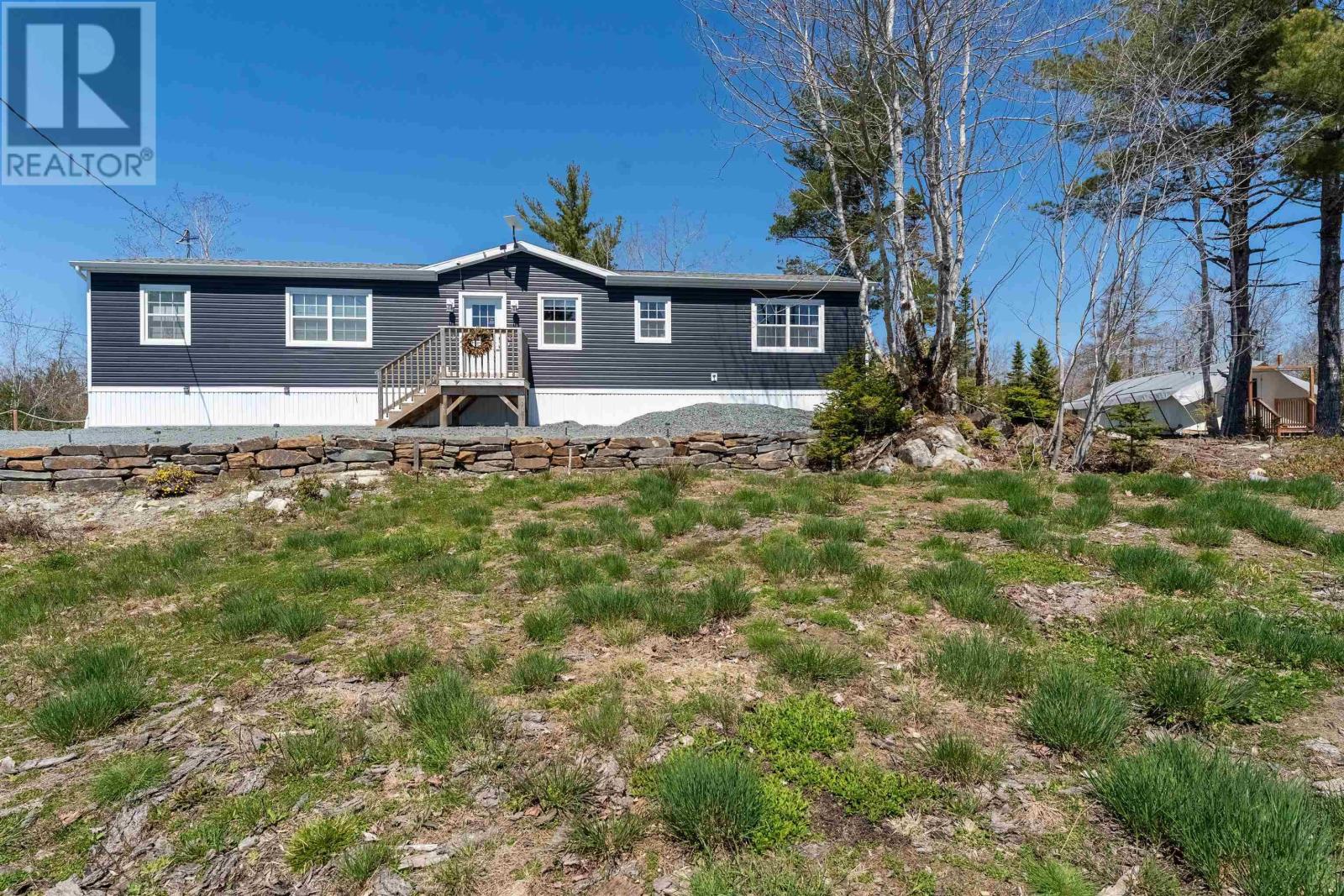 7714 Highway 3 - 7