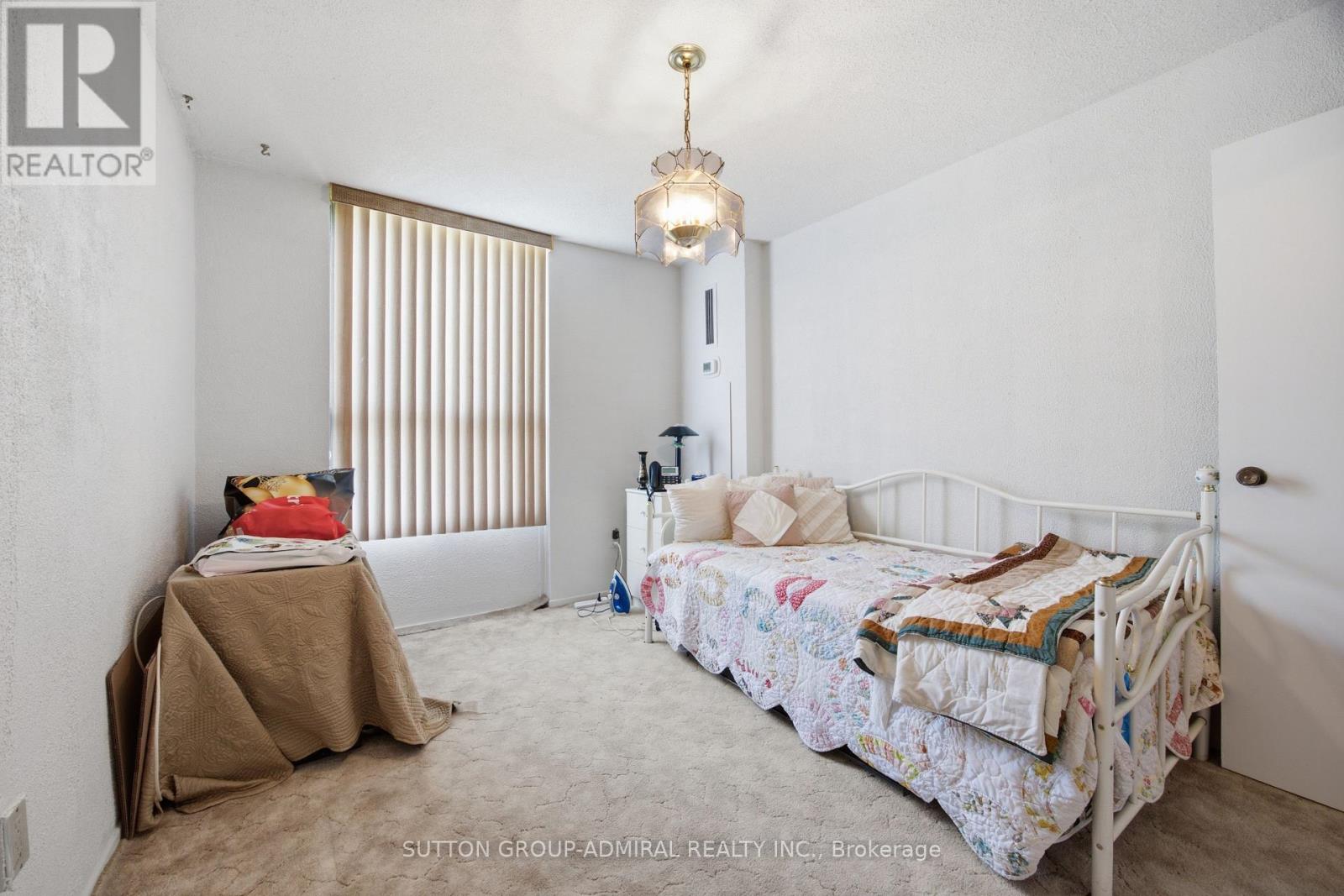 #404 100 CANYON AVENUE - 20