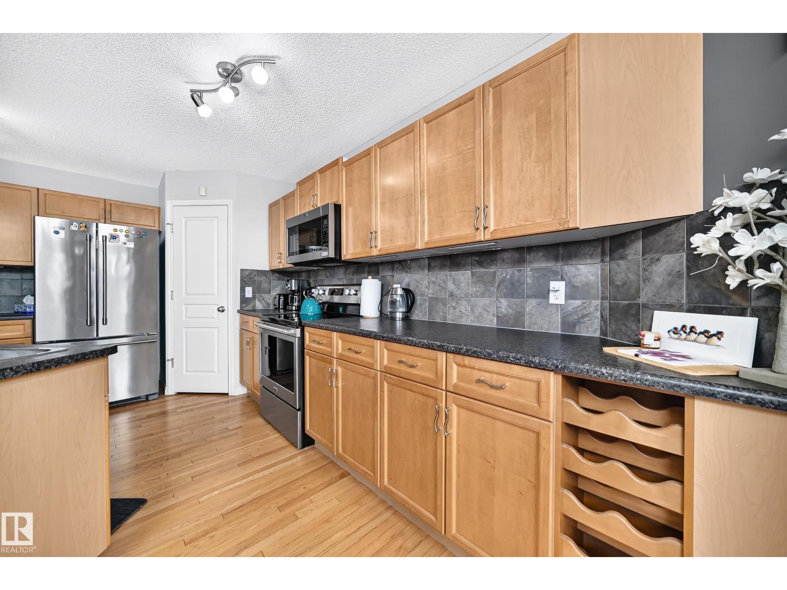 8507 179 AV NW — photo 12