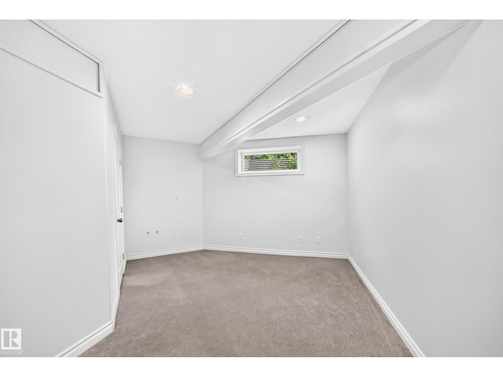 8507 179 AV NW — photo 43