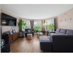 15299 93a Avenue, Surrey, BC V3R0E6 Photo 7