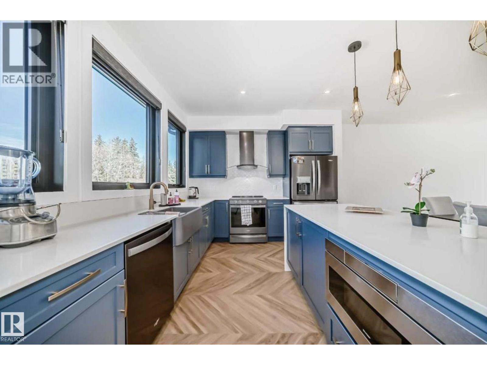 #46 1304 RUTHERFORD RD SW - 17