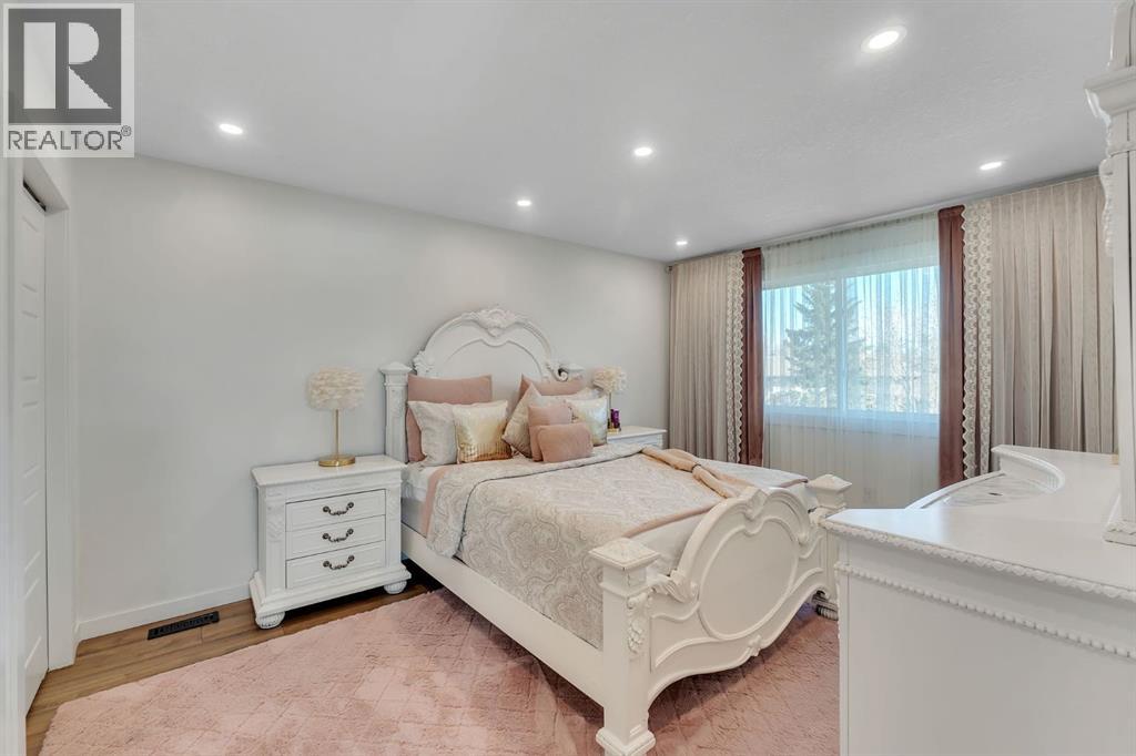 316 Templeton Circle NE - 28