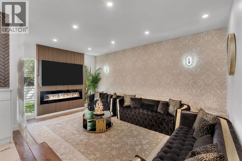316 Templeton Circle NE - 15