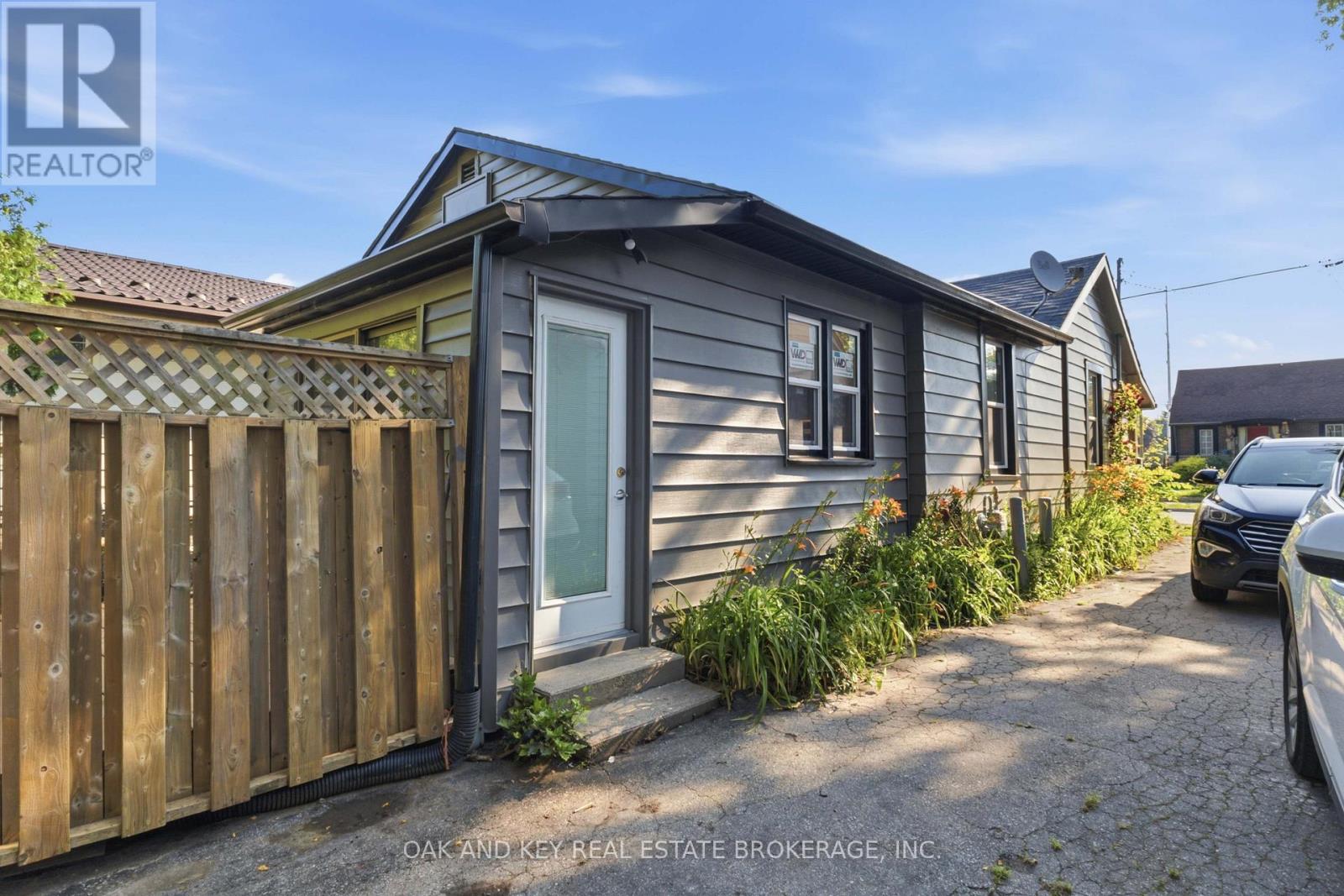 431 BURDICK PLACE - 34