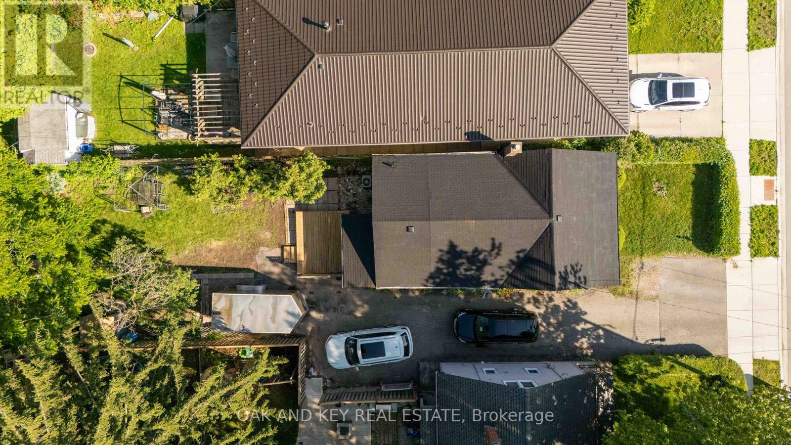 431 BURDICK PLACE - 44