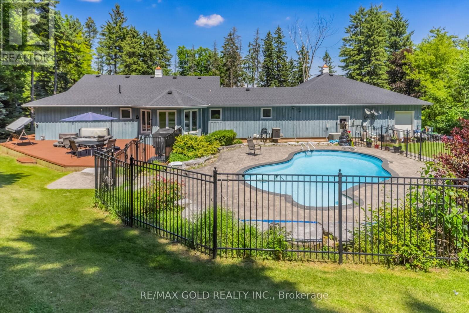15252 CHINGUACOUSY ROAD - 43