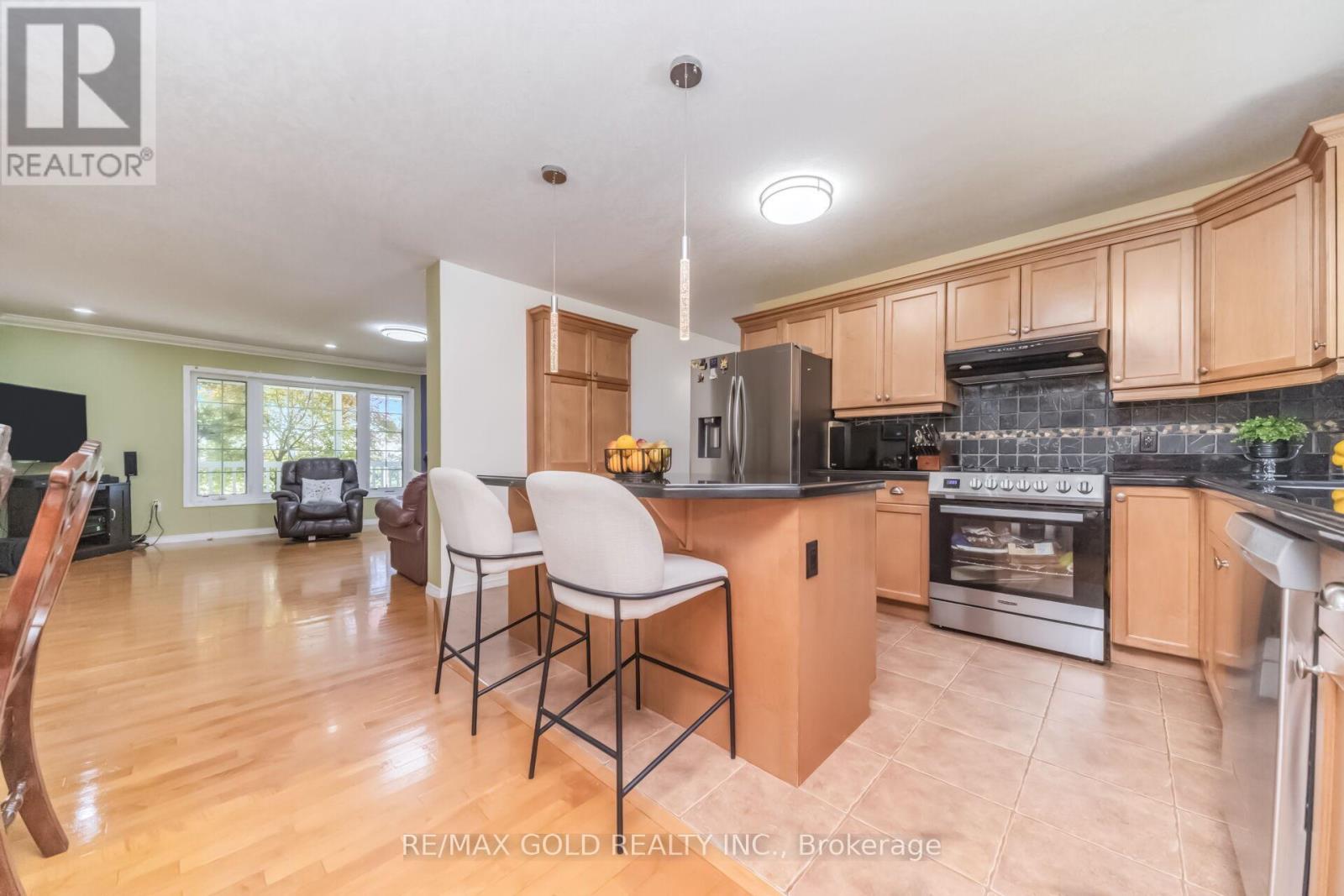 15252 CHINGUACOUSY ROAD - 8