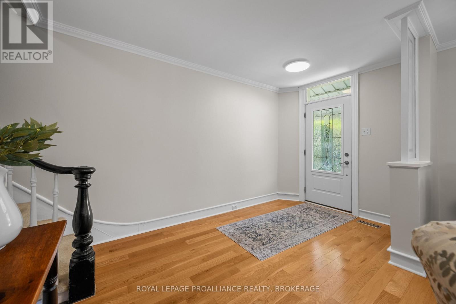 370 STONE STREET S - Image 21