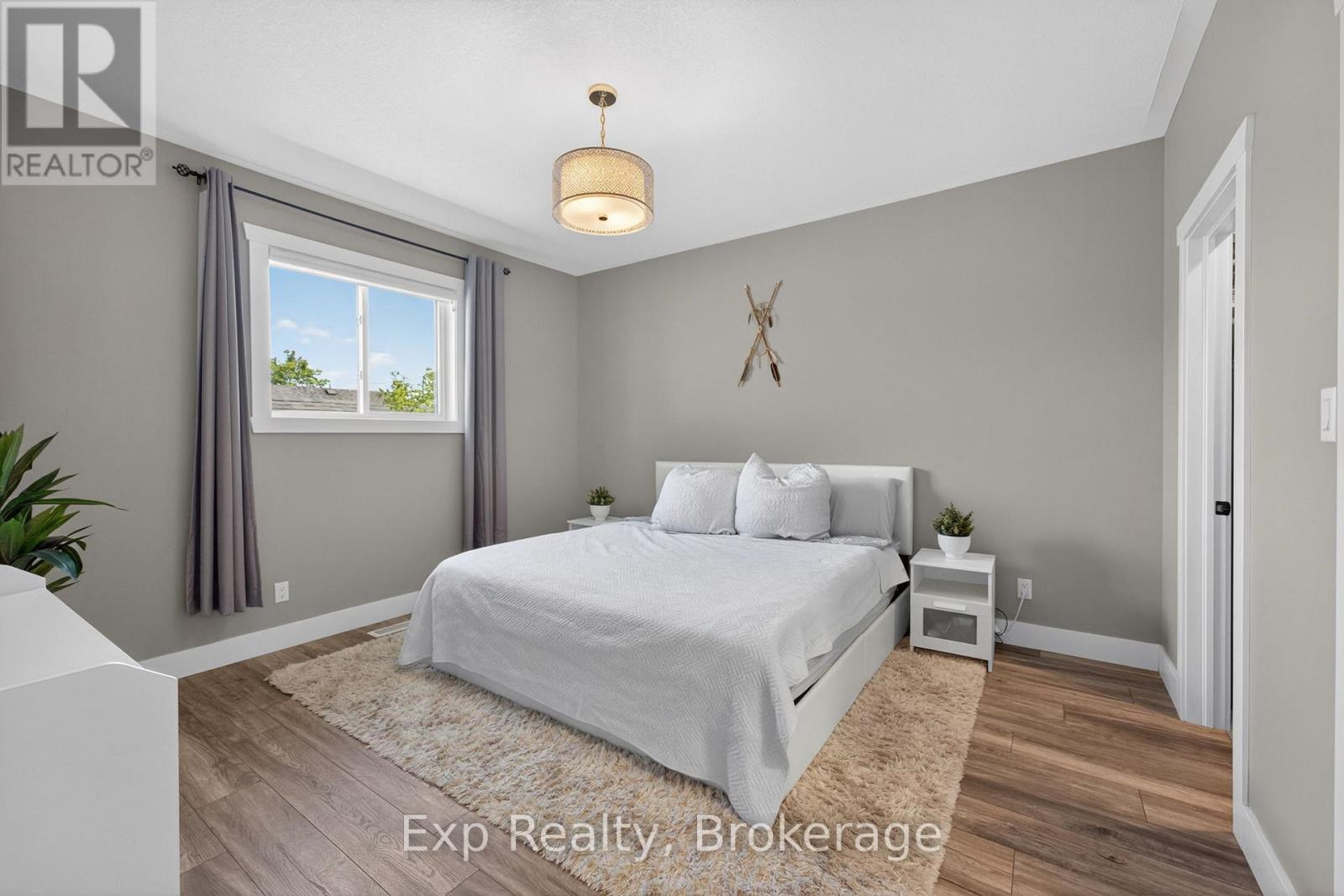 564 SIDNEY STREET - 12