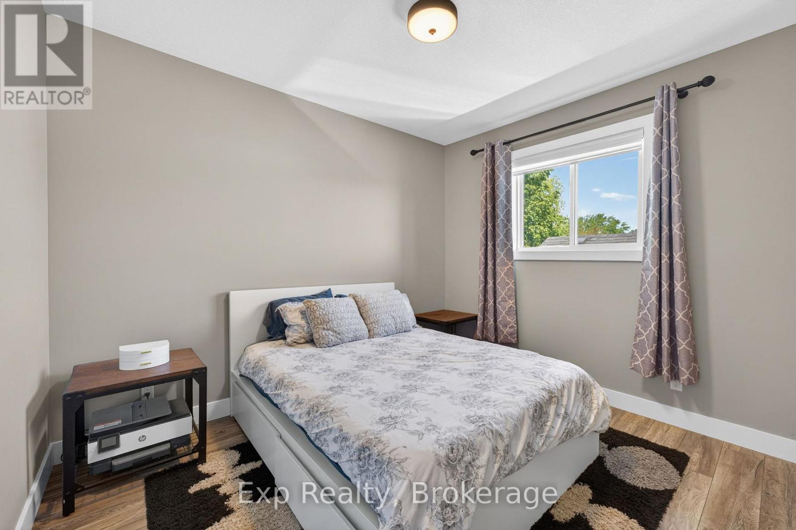 564 SIDNEY STREET - 16